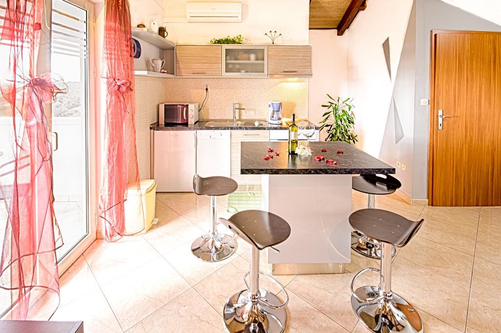 Apartmani Rita Milna  Zimmer foto